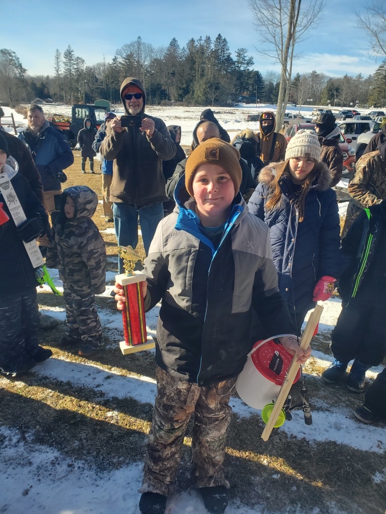 Youth Ice Fishing thumbnail 3